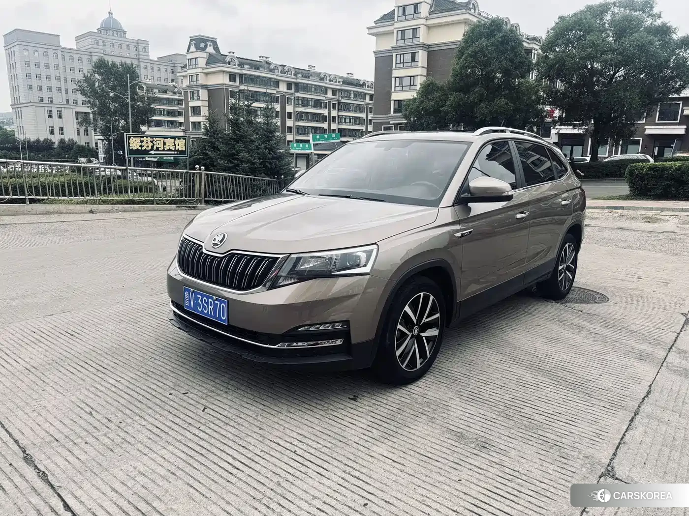 Skoda Kamiq 2023 Champagne/brown из Китая, фото 2