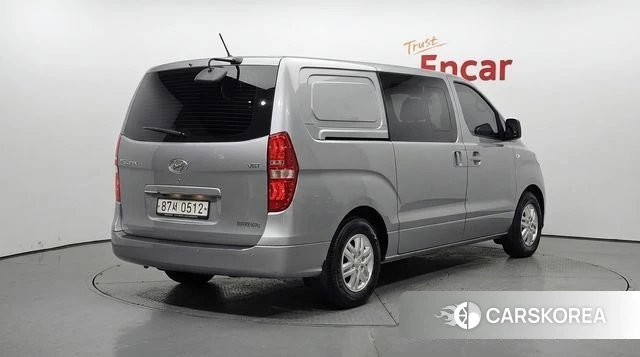 Hyundai The New Grand Starex id 5053939 из Кореи 12