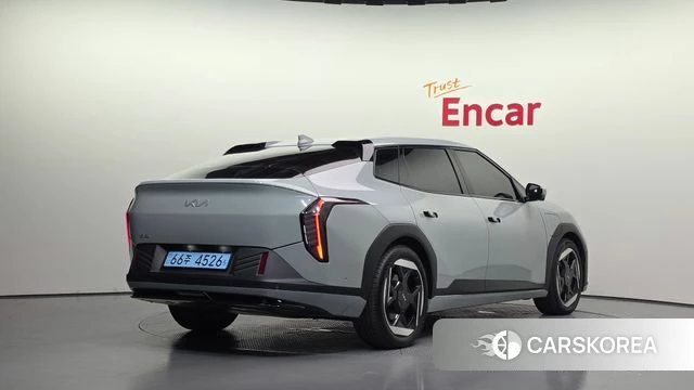 Kia EV4 id 4879395 из Кореи 12