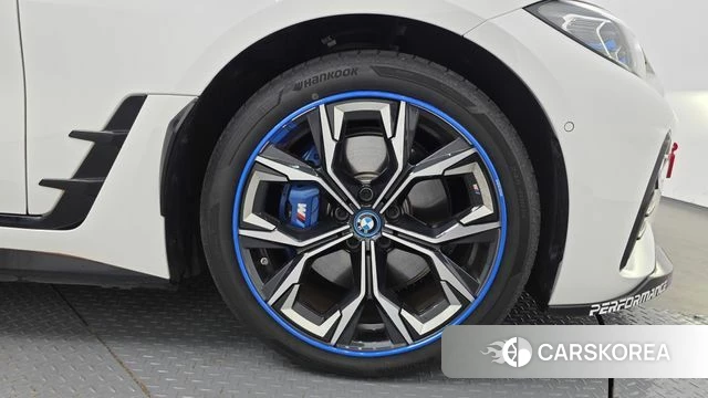 BMW i4 id 5011999 из Кореи 13