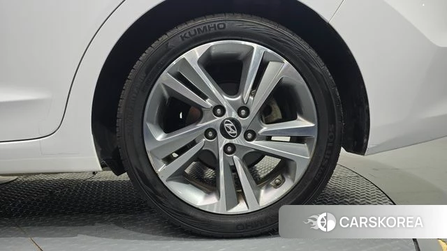 Hyundai Avante AD id 4967927 из Кореи 13