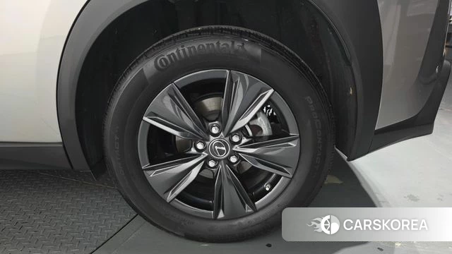 Lexus UX250h id 5033686 из Кореи 13
