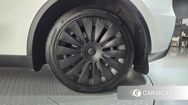 Tesla Model Y id 4666465 из Кореи 13