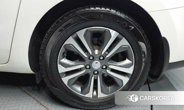 Kia The New Carnival id 5013746 из Кореи 13