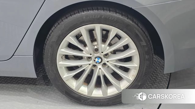 BMW 5 Series (G30) id 5019007 из Кореи 13