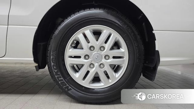Hyundai The New Grand Starex id 4960288 из Кореи 13