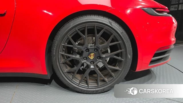 Porsche 911(992) id 4991948 из Кореи 13