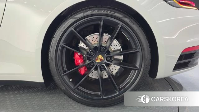 Porsche 911(992) id 4794332 из Кореи 13