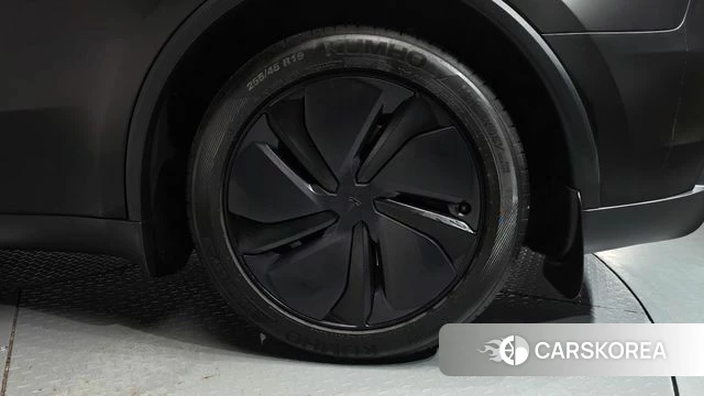 Tesla Model Y id 5001417 из Кореи 13