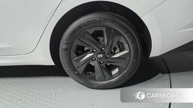 Hyundai Avante (CN7) id 4661573 из Кореи 13