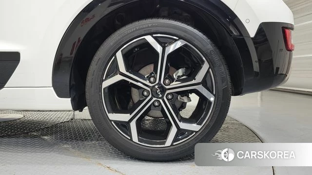 Kia Di Ol Nu Niro id 5026219 из Кореи 13