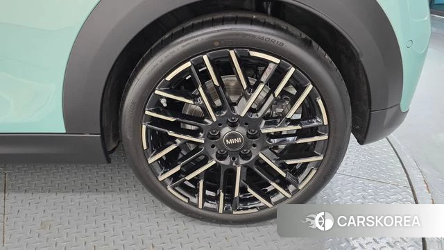Mini Cooper S 4th Generation id 5016195 из Кореи 13