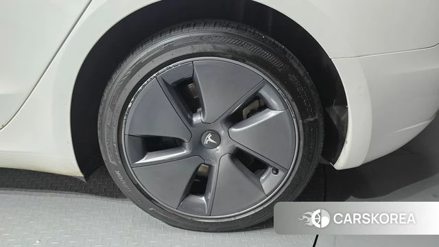 Tesla Model 3 id 4898902 из Кореи 13