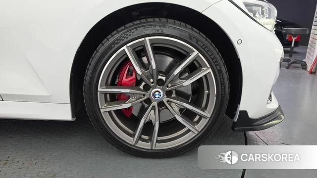 BMW 3 Series (G20) id 5028878 из Кореи 14