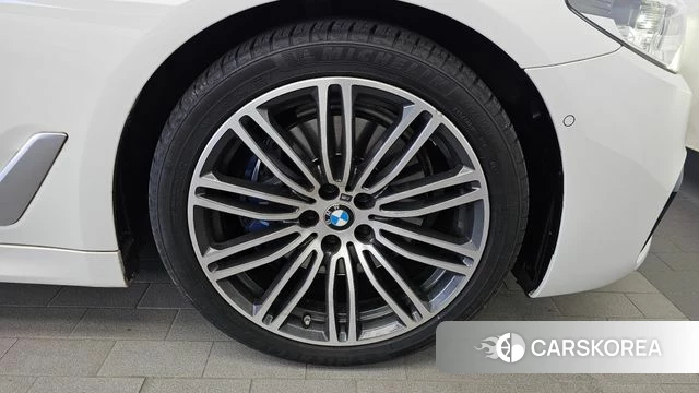 BMW 5 Series (G30) id 5028583 из Кореи 13
