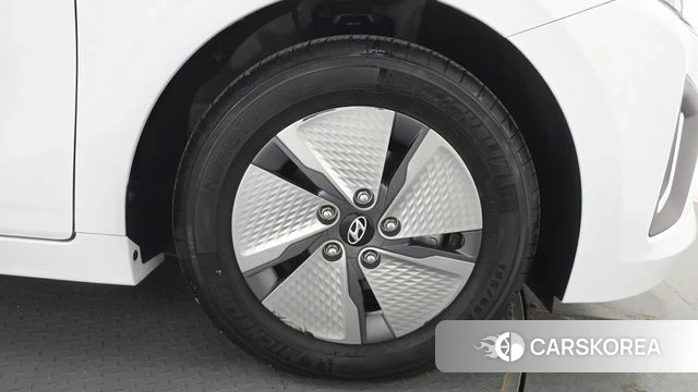 Hyundai The New Ionic Hybrid id 4698707 из Кореи 13