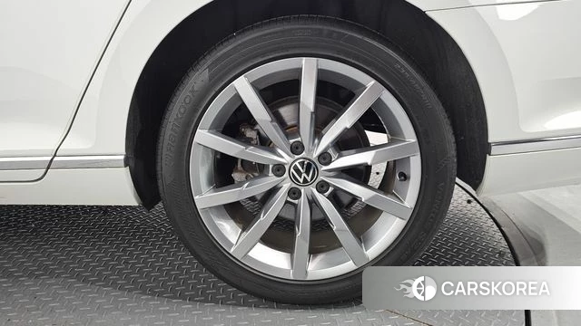 Volkswagen Passat GT (B8) id 4906622 из Кореи 13