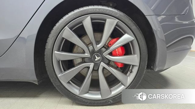 Tesla Model 3 id 4551274 из Кореи 13
