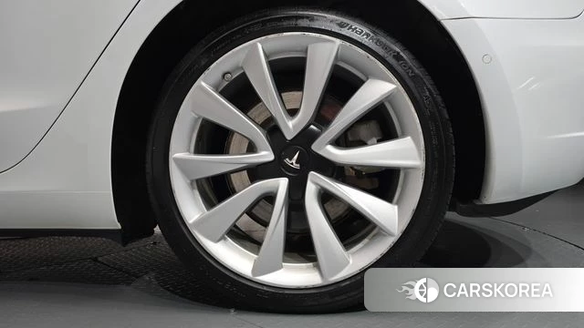 Tesla Model 3 id 4987718 из Кореи 13