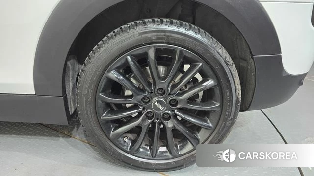 Mini Cooper Clubman id 4778680 из Кореи 13