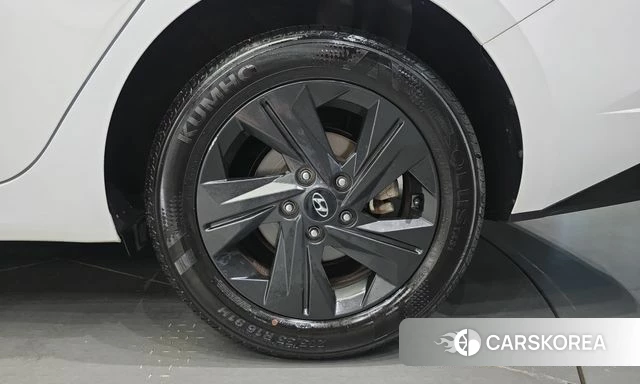 Hyundai Avante (CN7) id 4942018 из Кореи 13