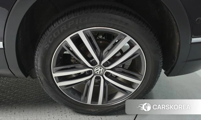 Volkswagen Tiguan Allspace id 5034914 из Кореи 13