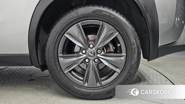 Lexus UX250h id 4907399 из Кореи 13