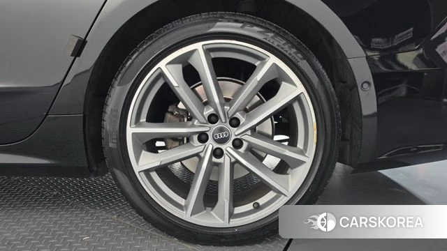 Audi A7 (4K) id 4952388 из Кореи 13