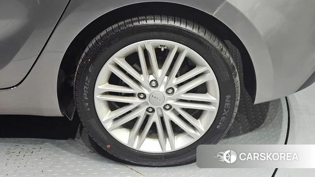 Kia The New Carens id 4988323 из Кореи 13