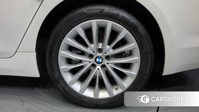 BMW 5 Series (G30) id 5035266 из Кореи 13