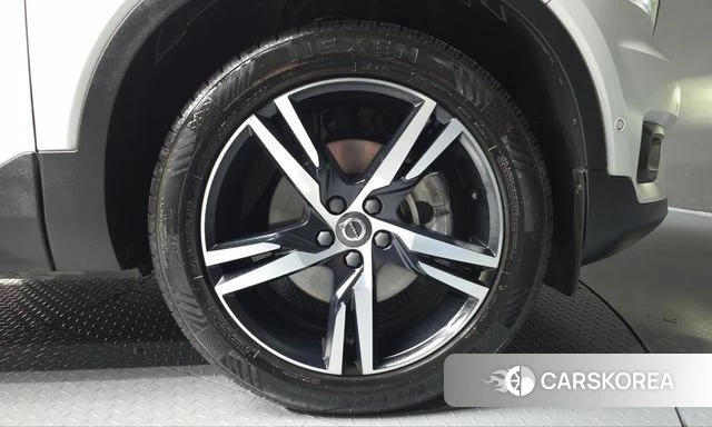 Volvo XC40 id 5042041 из Кореи 13