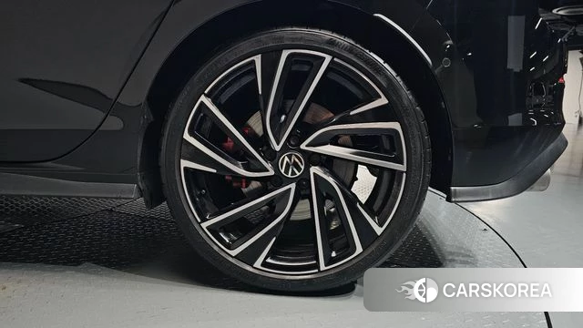 Volkswagen Golf 8th Generation id 4928267 из Кореи 13