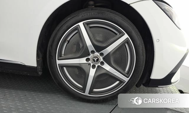 Mercedes-Benz EQE V295 id 5016773 из Кореи 13