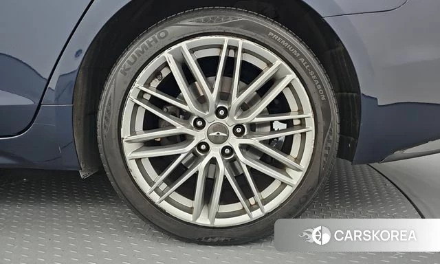 Genesis G70 id 4952792 из Кореи 13