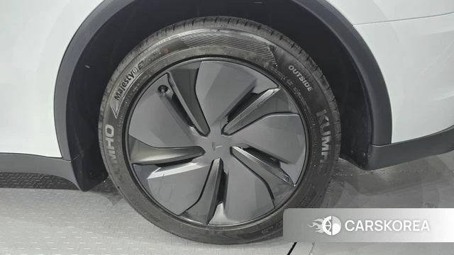 Tesla Model Y id 4940796 из Кореи 13