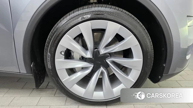 Tesla Model Y id 4892717 из Кореи 13