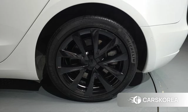 Tesla Model 3 id 5012450 из Кореи 13