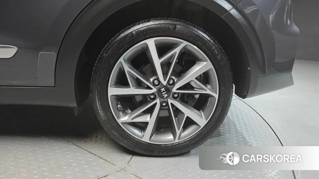 Kia The New Niro id 5018246 из Кореи 13
