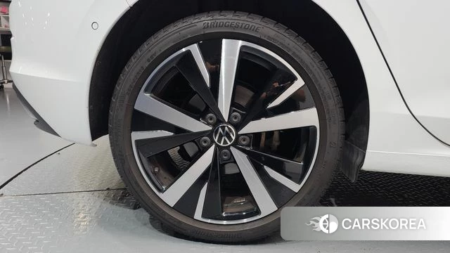 Volkswagen Golf 8th Generation id 4964404 из Кореи 13