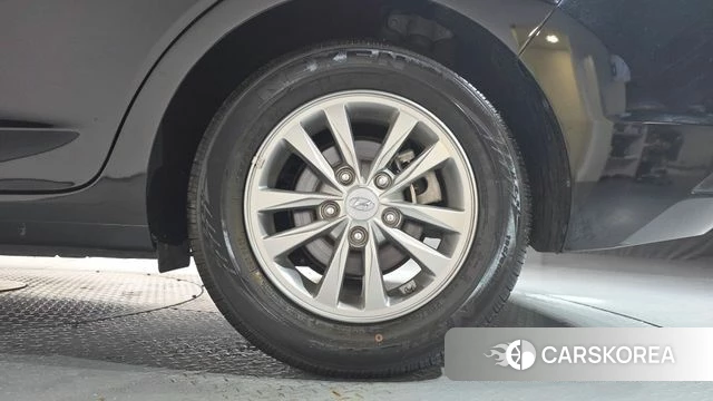 Hyundai The New Avante AD id 4609975 из Кореи 13