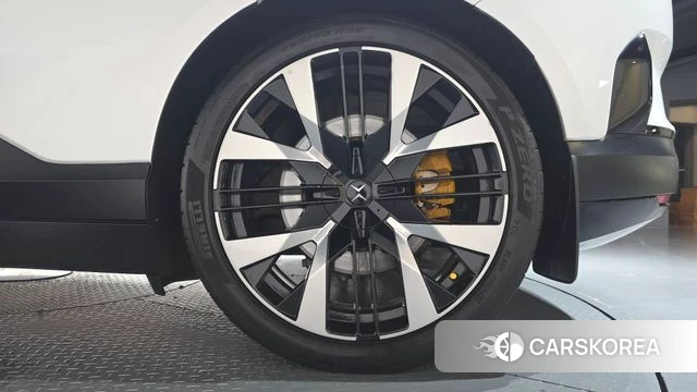 Polestar Polstar 4 id 4879656 из Кореи 13