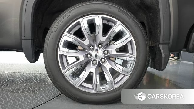 GMC Sierra id 4980461 из Кореи 13