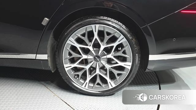 Genesis G90 (RS4) id 4985773 из Кореи 13