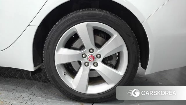 Jaguar XF (X260) id 5048701 из Кореи 13