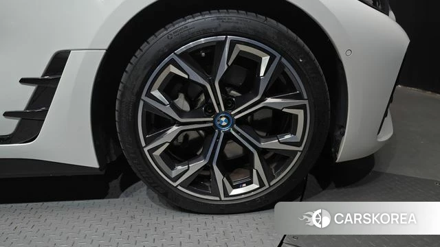 BMW i4 id 4996948 из Кореи 13