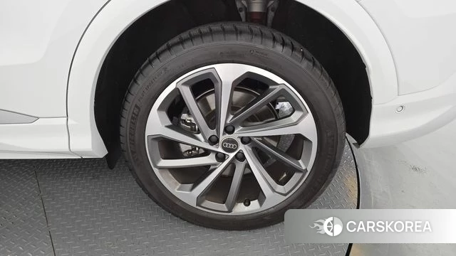 Audi Q5 (80A) id 4916199 из Кореи 13