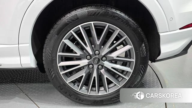 Audi Q3 (F3) id 4635741 из Кореи 14