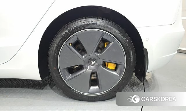 Tesla Model 3 id 5040553 из Кореи 13
