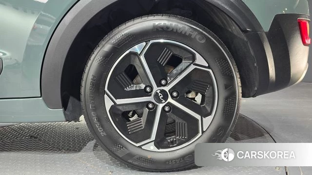 Kia Di Ol Nu Niro id 5046221 из Кореи 13