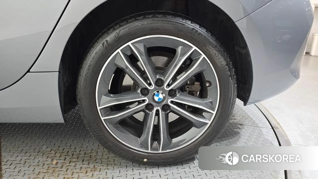 BMW 1 Series (F40) id 5045850 из Кореи 13